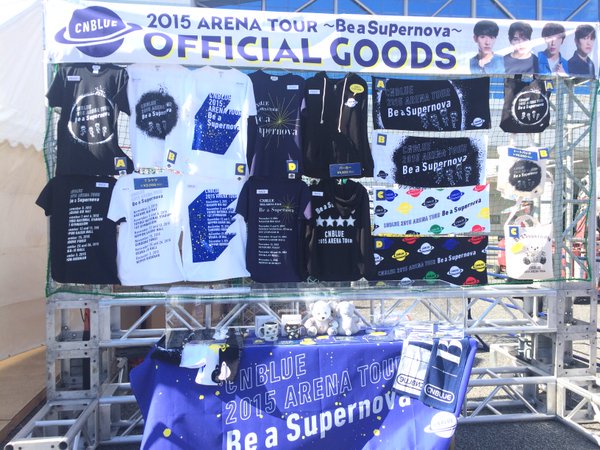 cnblue4ina's tweet photo. [Photo] 151003 CNBLUE -2015 ARENA TOUR ～Be a Supernova in Nagona (4) | cr: FNCMusicJapan https://t.co/ftsXHstQy0