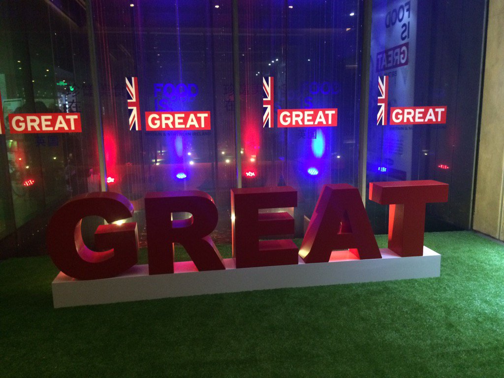 RochesterPR's tweet photo. Met 2 great chefs at the Food is @GREATBritain @oppositehouse in #Beijing last night #StevenLui #RobCunningham https://t.co/qI6JGWTBrO