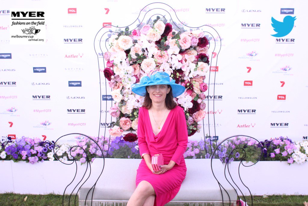 myerFOTF's tweet photo. Fun &amp; fashion at @flemingtonVRC #MyerFOTF #EmiratesMelbourneCup #MelbourneCup https://t.co/8QVEQaOFXx