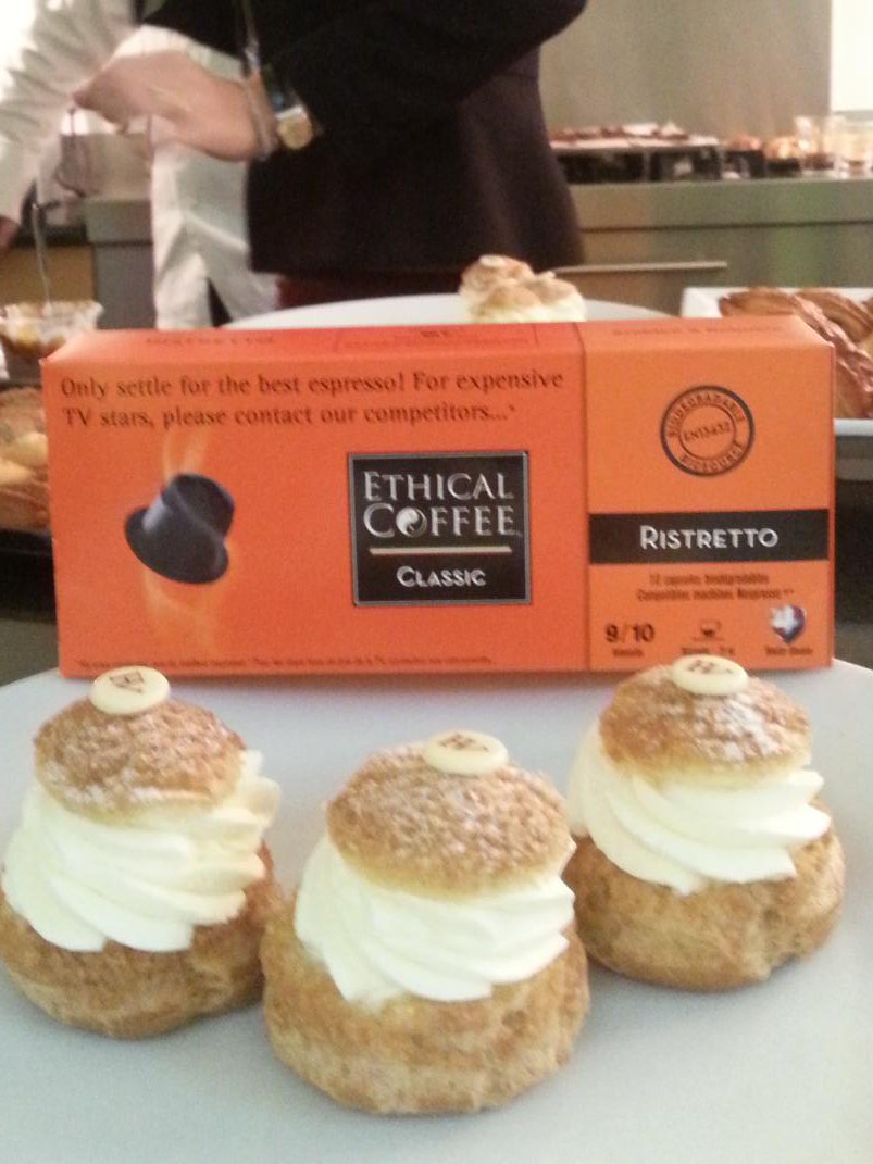 Délicieux petit déjeuner avec <a href="/Ethical_Coffee/">EthicalCoffeeCompany</a> accompagné des pâtisseries <a href="/HugoVictorParis/">Hugo & Victor Paris</a> ! #éthique #bio