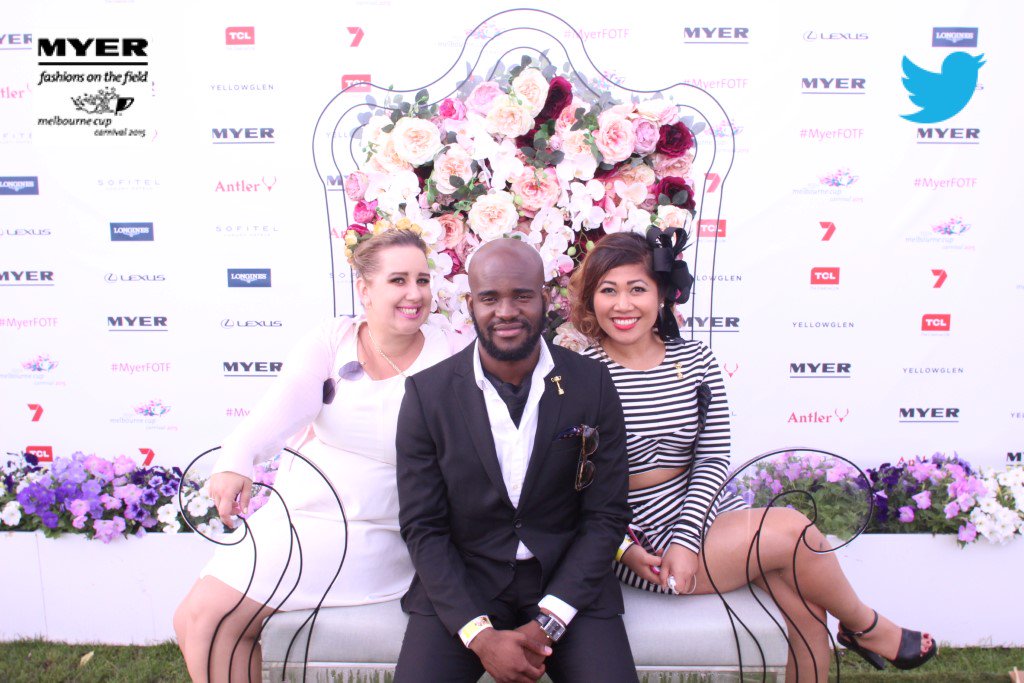 myerFOTF's tweet photo. @flemingtonVRC #MyerFOTF #EmiratesMelbourneCup #MelbourneCup https://t.co/X8gHJzkkbs