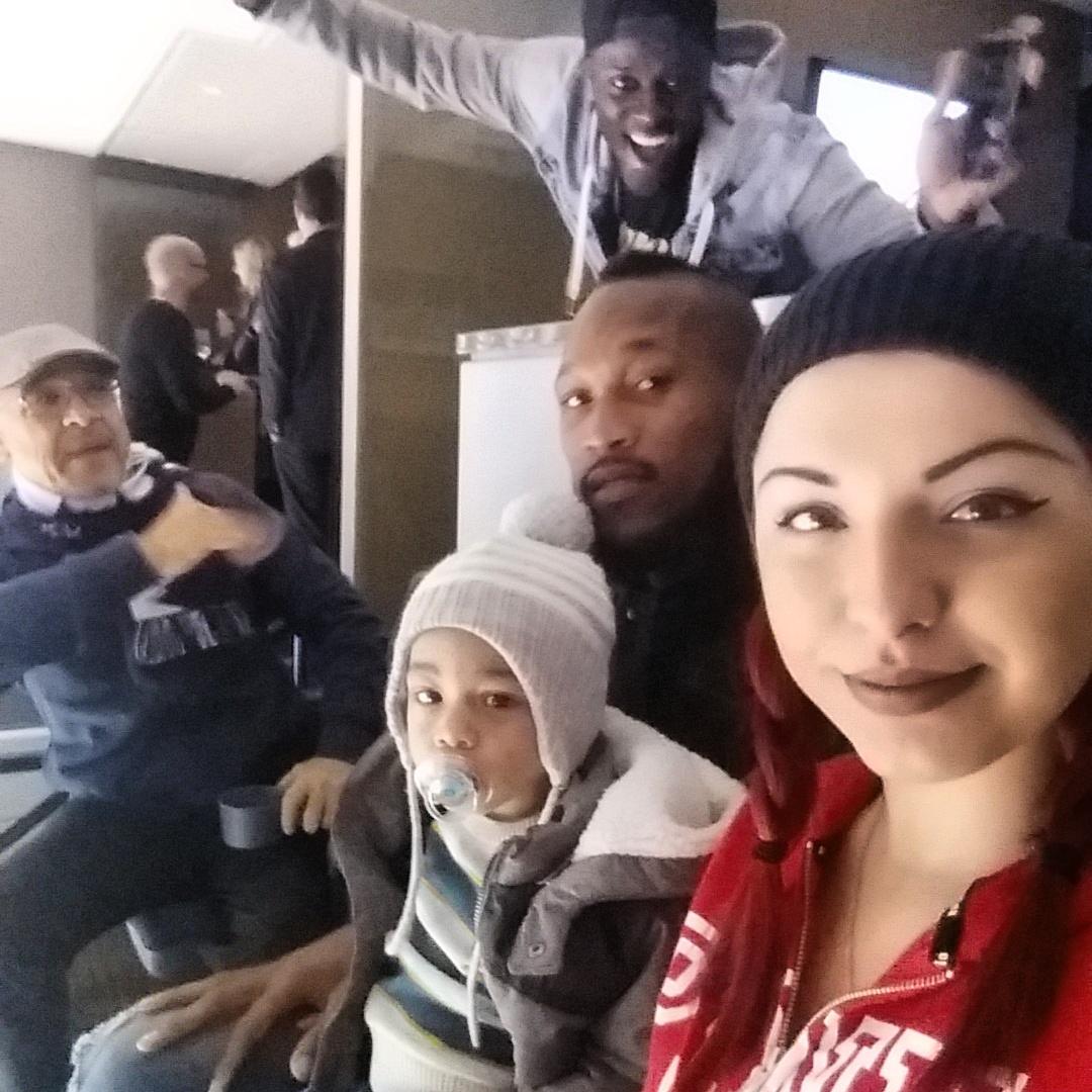 roblespriscila4's tweet image. Great game @VanCanucks 😁.  My family and I love it. #FirstGameExperience