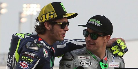 otosia's tweet photo. "Nicky Hayden: Valentino Rossi Bukan Orang Munafik" ~> https://t.co/RD6rdxQ2VZ https://t.co/CqSjyVn0kO