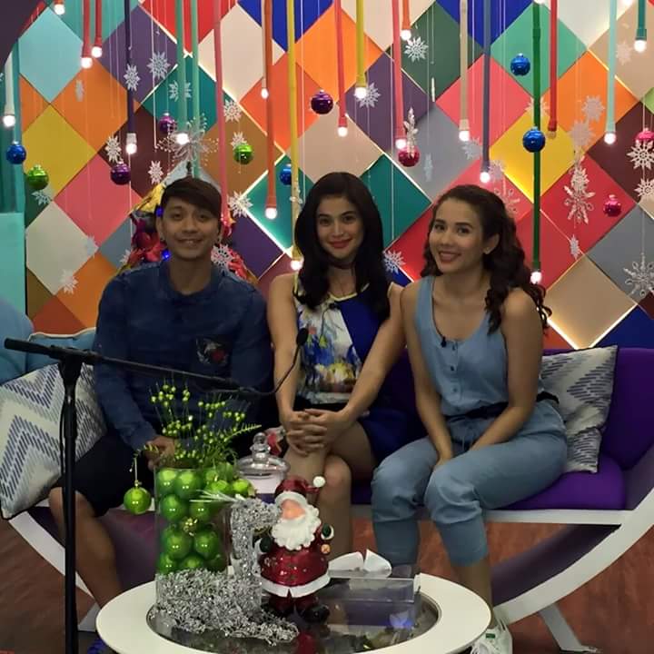 justmeAnzhe's tweet photo. Best Actor and Actresses of the day 😍 @jhongsample @annecurtissmith @anakarylle 👏 #ShowtimeinTheHouse https://t.co/YKtSh7KZkj
