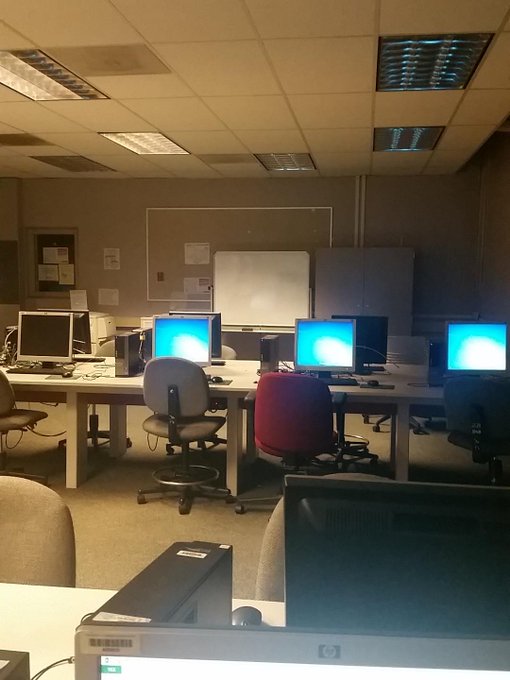 Yep.... the only one left in the computer lab..... https://t.co/onHwqKZuwG