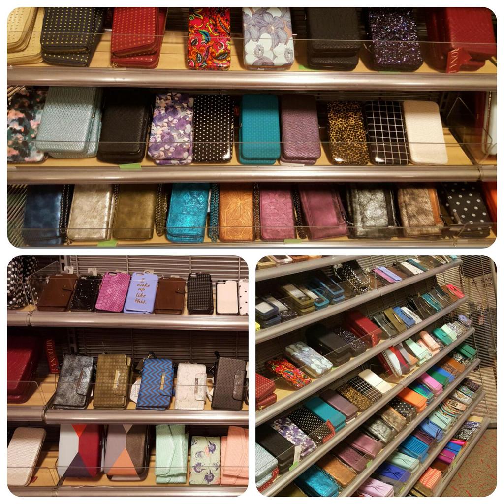 stein_sherry's tweet photo. #2251#theywontlastlong :) metallic,colorful, and cute wallets &amp; phone covers https://t.co/T3y1ERKJy9