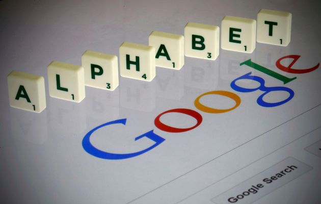 TimesLIVE's tweet image. In rare appearance, Larry Page discusses new Alphabet structure bit.ly/1SkB2VT