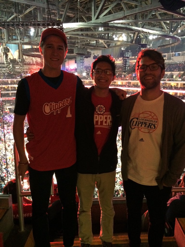 addison_mendez's tweet photo. @TheBeast980 @LAClippers #BeastNight https://t.co/Gc7gJuj9H5