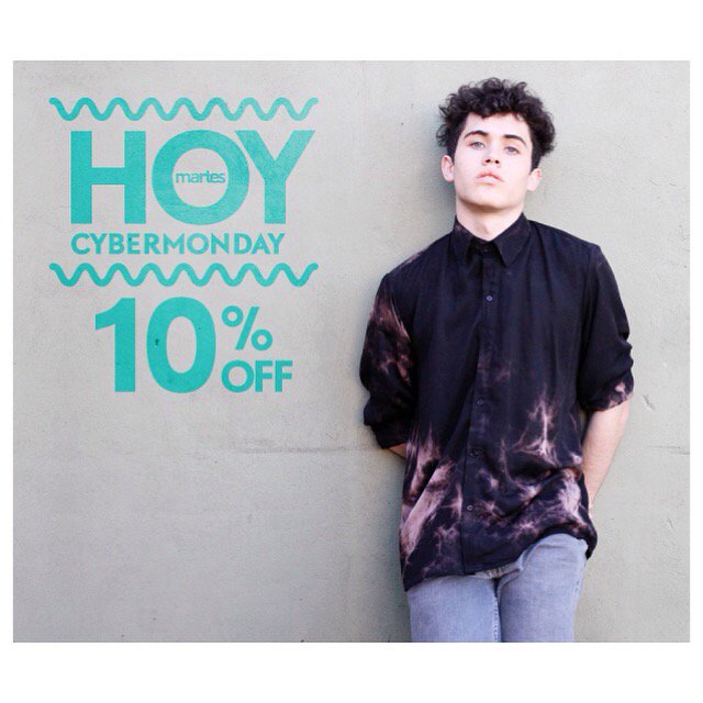 faker_gram's tweet photo. Sigue el #cybermonday HOY Martes 🚀 Aprovecha la promo, llevate tu #Faker con un 10% OFF
https://t.co/RytWNQUP35 https://t.co/WSP64hN0LQ
