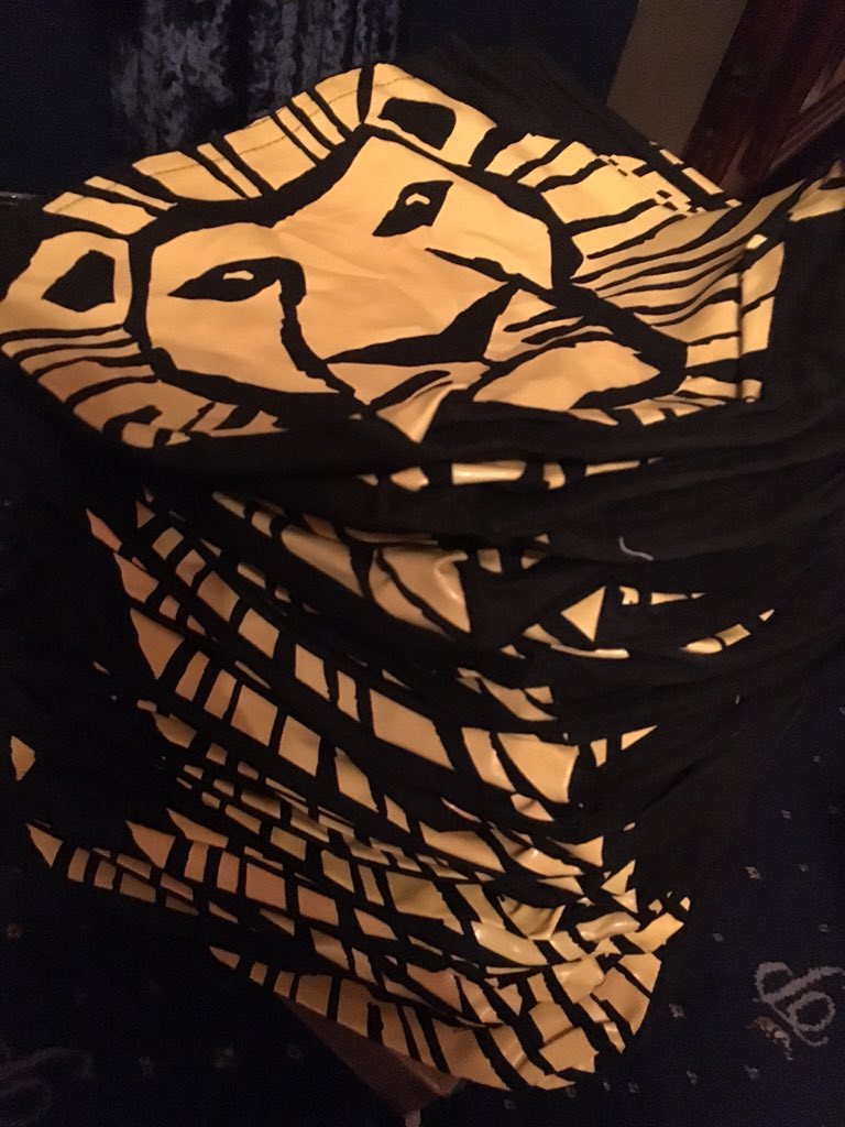 Let the goody bag stuffing commence! #Party #WTM #300ToGo <a href="/TheLionKing/">The Lion King - Musical</a>