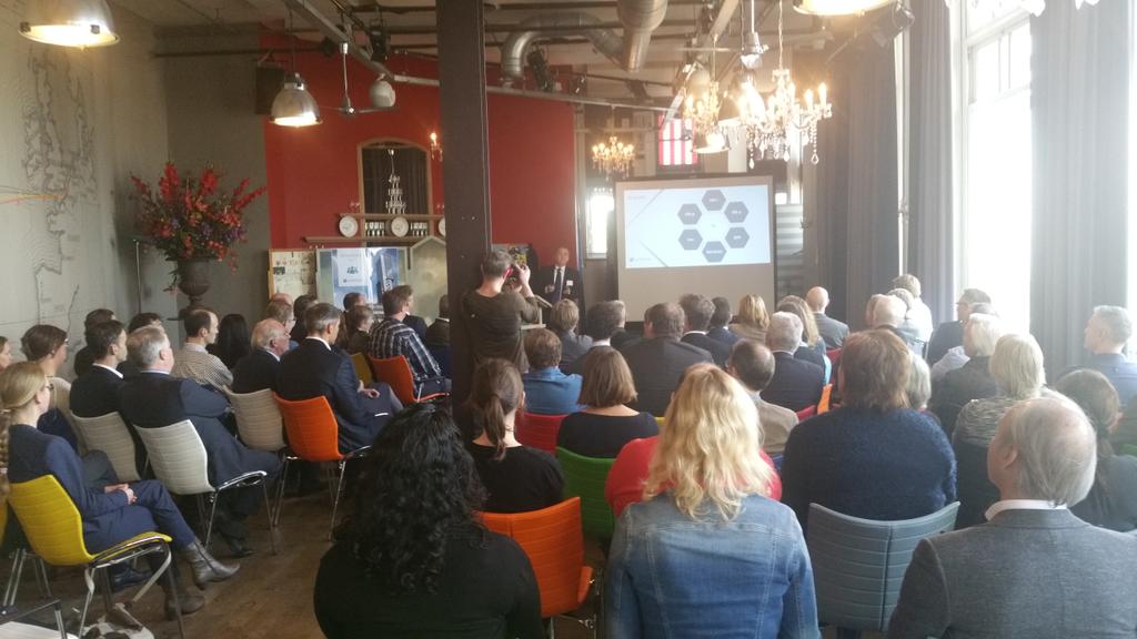 PointlogicHR's tweet photo. De intro van @BasOssewaarde  over #HRopkoers voor de toekomst! Zometeen meer over #SPP en #HRanalytics https://t.co/yNfDRAsaWZ