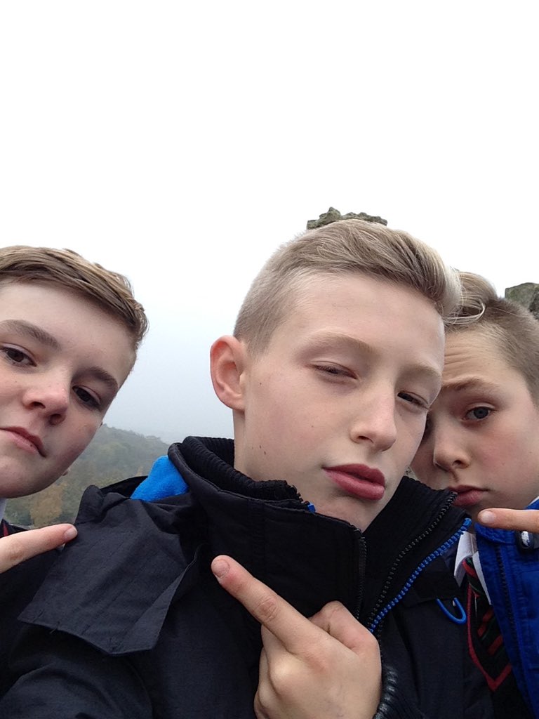 Fozzy2004's tweet photo. Conisbrough trip @historyecco https://t.co/tkah6vOuJo