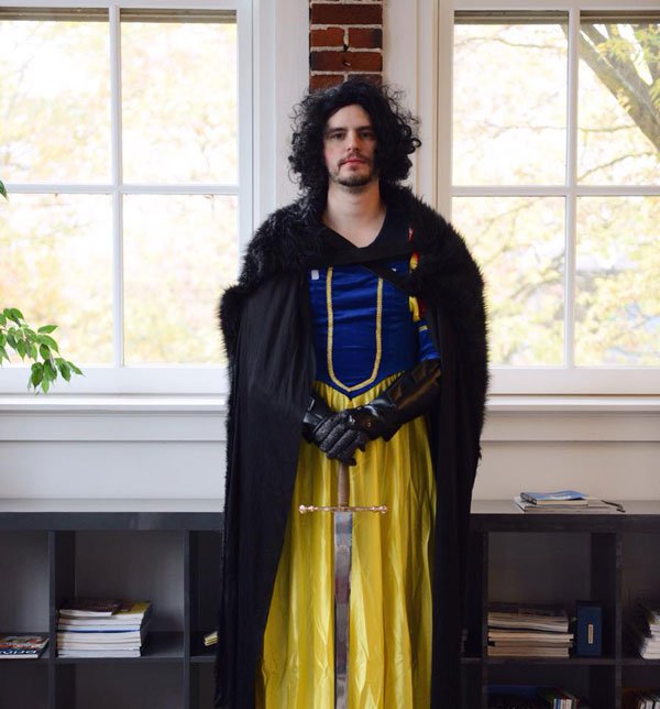 YouDecideGames's tweet photo. Jon Snow White - next year's Halloween sorted! https://t.co/PCsiJO6YTN