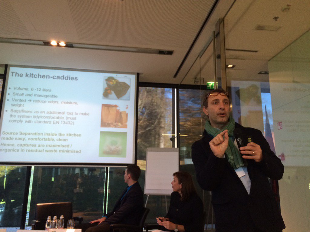 ekologibrezmeja's tweet photo. @enzofavoino: "We are happy,but never satisfied in waste management." #circonf https://t.co/q8pJ2OBbmj