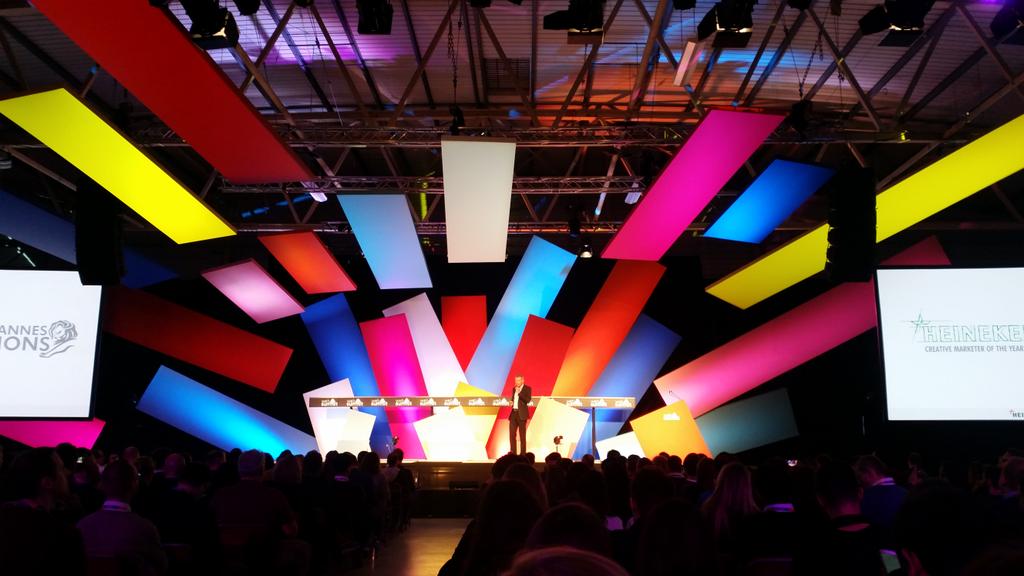 dieuwQ's tweet photo. "Great brands are no build in isolation; great brands are made by great teams.." @SorenHagh of @Heineken #WebSummit https://t.co/IZMgrwcQ6e