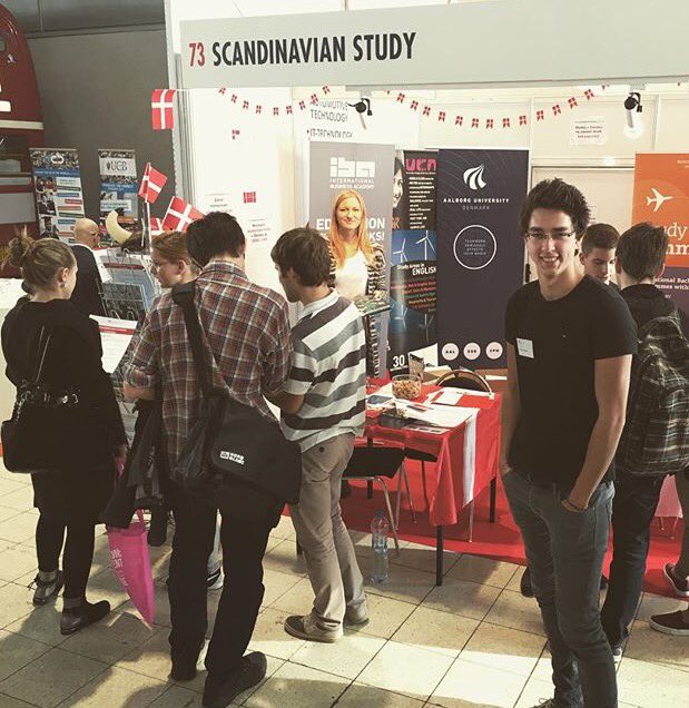 ScandinavianStu's tweet photo. We are at Gaudeamus study fair in Brno! Looking forward to meeting you! :) #studyindenmark https://t.co/vmYJ6ACDXB