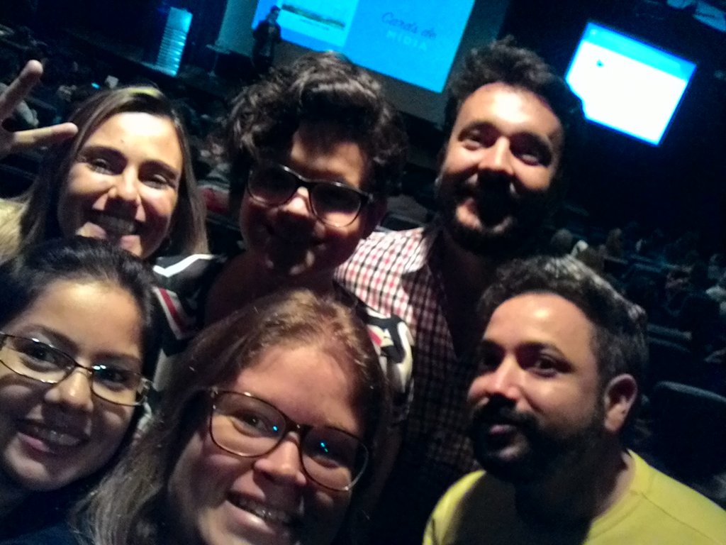 Wilkanepomuceno's tweet image. Não estamos no Oscar, mas estamos no #PoderdoAgora com o @TwitterBrasil .