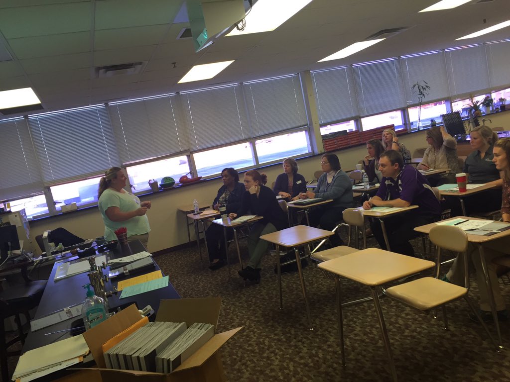 jclambert33's tweet photo. Discussing our role at a case conference #waynelearns2015 @rinehartsped #WeAreWayne https://t.co/I0ovxeJL10