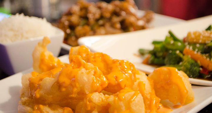 Winter has arrived in Calgary. Let us make you dinner, we do take out and delivery if you… plus.google.com/+MingAsianBist…