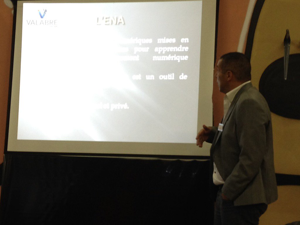 blancjp's tweet photo. E-learning, un des outils de l'Environnement Numérique d'Apprentissage par le Cdt DUBOIS de l'ECASC #elearningSP2015 https://t.co/PJEtAIgJ5Z