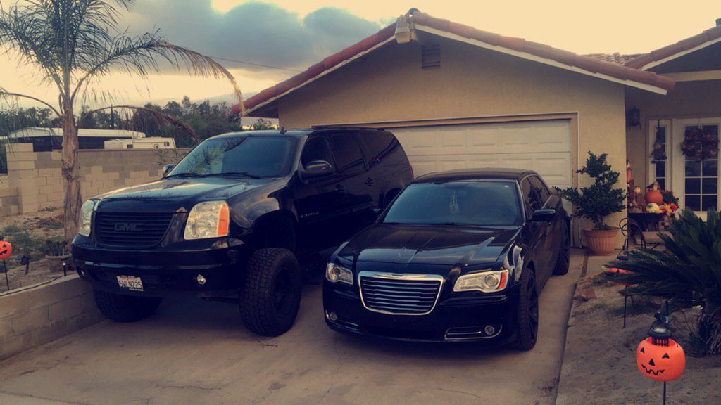 prod_029's tweet photo. What's the point of saving money we can't take our money to our grave. #poppingtags #mytoys #murderout! https://t.co/ZEzYKJeIJY