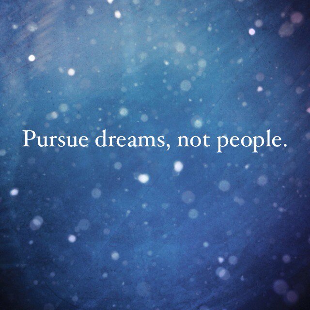 gberg8's tweet photo. In pursuit of happiness, choose wisely... https://t.co/qfNHgIqc17