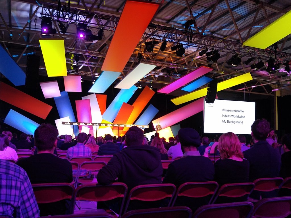 juuin_go's tweet image. Listening to our first #speech on the #marketing stage at #websummit 
Tmw we need one bus earlier!;) #dublin