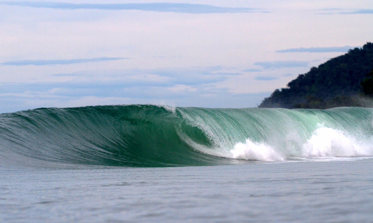 wsl's tweet photo. Round 1 do QS de #Maresias 2015 começa AGORA! 
Assista ao #Oi_HD_SaoPauloOpen ao vivo aqui: https://t.co/DDGfNrDUZU https://t.co/Zm55LXrpV1