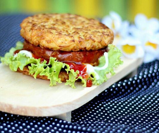 Padahal ngga lagi dangdutan, tapi bisa bikin goyang. Goyang lidah~ @KulinerSolo_