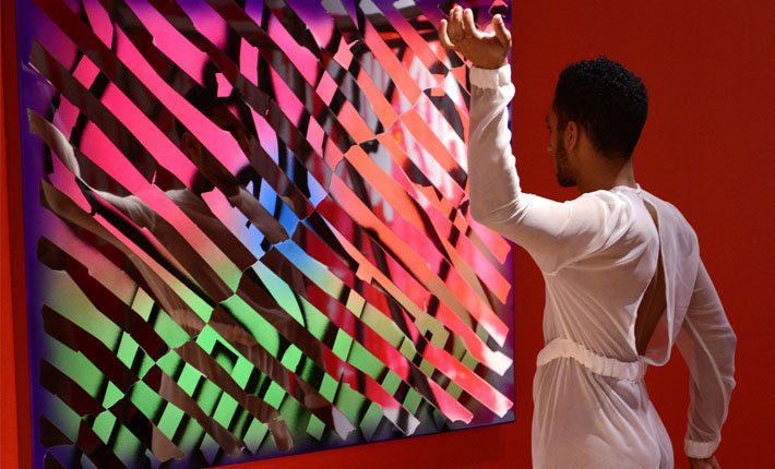 Snooba's tweet photo. Getting deeper into The #ForeverLoop, join artist Eddie Peake for an Artist Talk next Thu https://t.co/mPnM9YlQQR https://t.co/RN3jgKyhvl