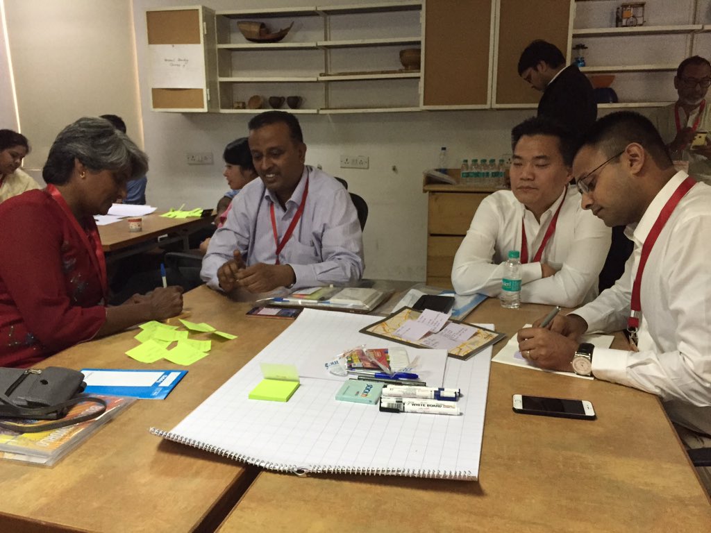 Viharadotasia's tweet photo. Thinking through on how people utilise #water at the breakout at #DP6 @DES1GNPUBL1C @CivicLabs https://t.co/xQx3iceo3s