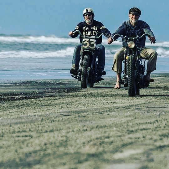 Absolut_Moto's tweet photo. #beachflats #vintagestyle #Iron #nevertolate #motorcycles... https://t.co/3a8r44LVUI + #caferacer #bespoke #tracke… https://t.co/pHi77VTGNU