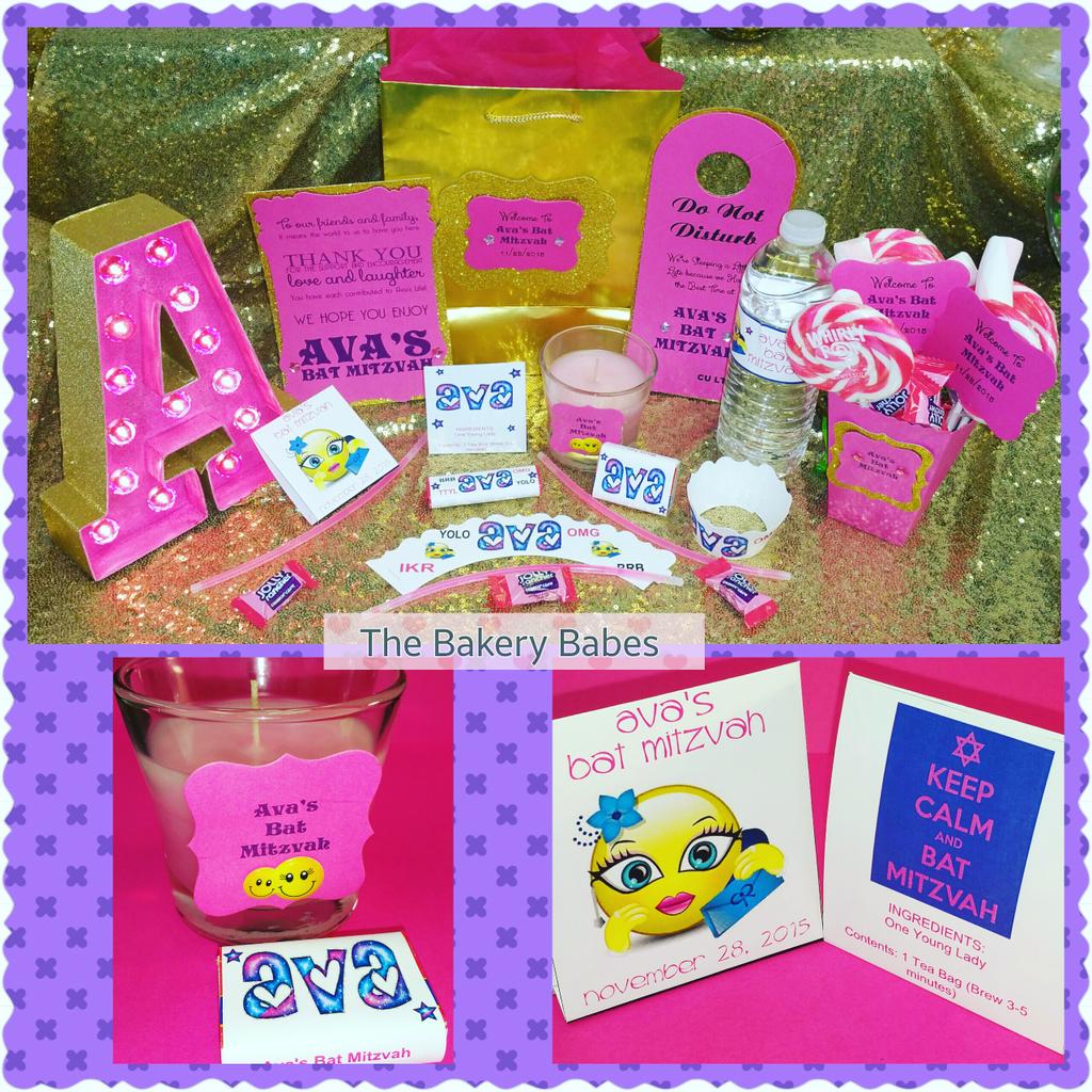 thebakerybabes's tweet photo. Pink and gold emoji-themed bat mitzvah! #bakerybabes #batmitzvah #pinkandgold #emoji #emoticon #emojifavors #ava https://t.co/D0IodTkfF9
