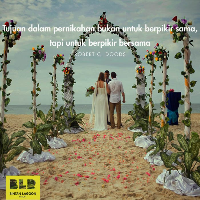 PesonaBLR's tweet photo. Tujuan dalam pernikahan bukan untuk berpikir sama, tapi untuk berpikir bersama. (Robert C. Doods) #BLR https://t.co/lN24CR6k5d