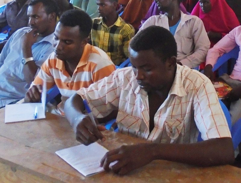 ced_org's tweet image. Agriculture Extension training for youth farmers implemented by CED @ Balad distric #CYBERS @stability_fund