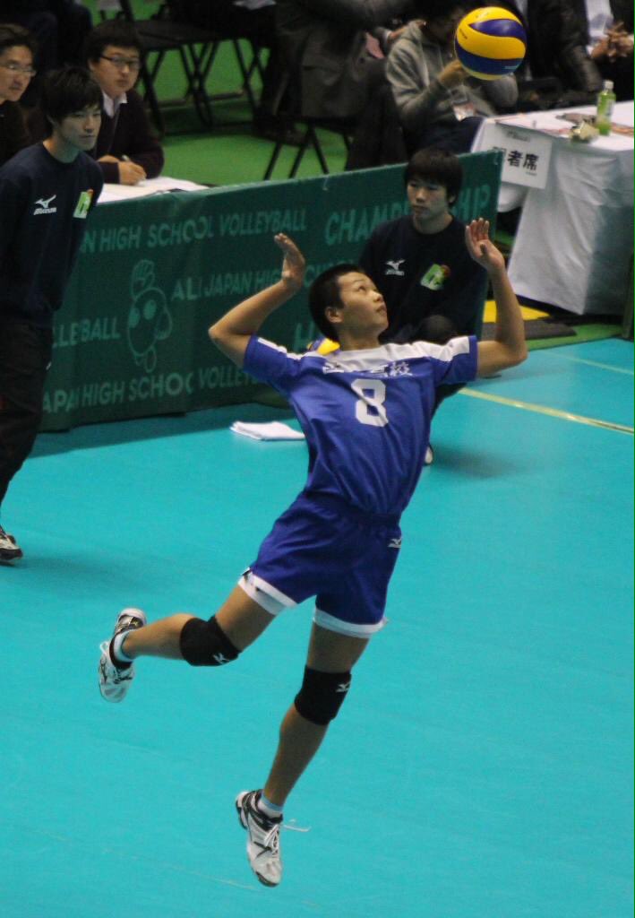 沖縄スポーツ応援 בטוויטר 沖縄スポーツイケメン 西原高校男子バレー部 金城ゆめきさん １年の頃から国体に選ばれてて 春高にも出場し 今回の新人大会も大活躍だったそうです バレーやってる時はイケメン そう推薦の方が言ってました 応援する人rt