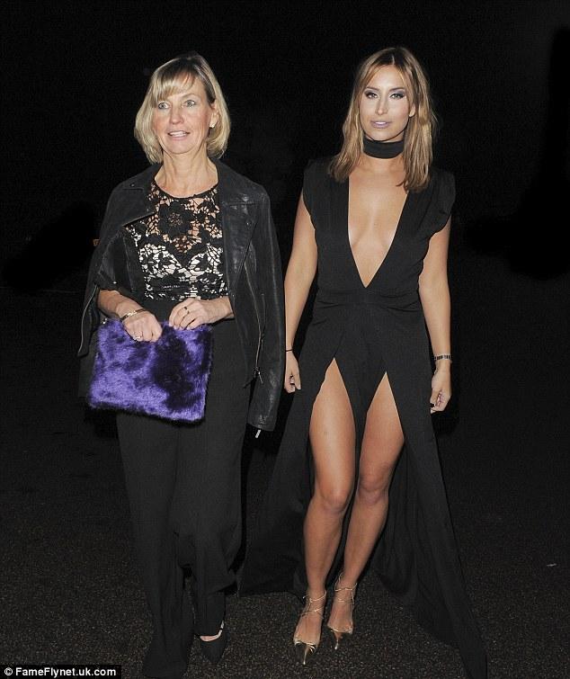 Towettes_'s tweet photo. @fernemccann at the Orsett Hall for the mind charity ball in Essex on Sunday evening https://t.co/tvTX0SvvQm