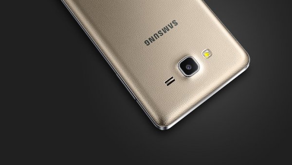 ABPNews's tweet photo. Samsung launches On5 &amp; On7 smartphones at Rs 8,990 &amp; Rs 10,990 respectively 

https://t.co/4nkz3sZTox https://t.co/hFe0Uhn8Rd
