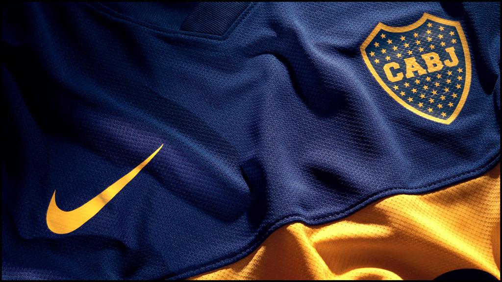 valentinoarce's tweet photo. @FSRadio_sur quiero la camiseta del CAMPEÓN...Saludos a los del "RIO DE LA PLATA"... Grande LETOO!! https://t.co/WSQrc390vy