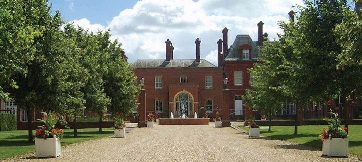 Champneys Tring are turning 90 this year - why not help them celebrate?

bit.ly/1k7l5Ht