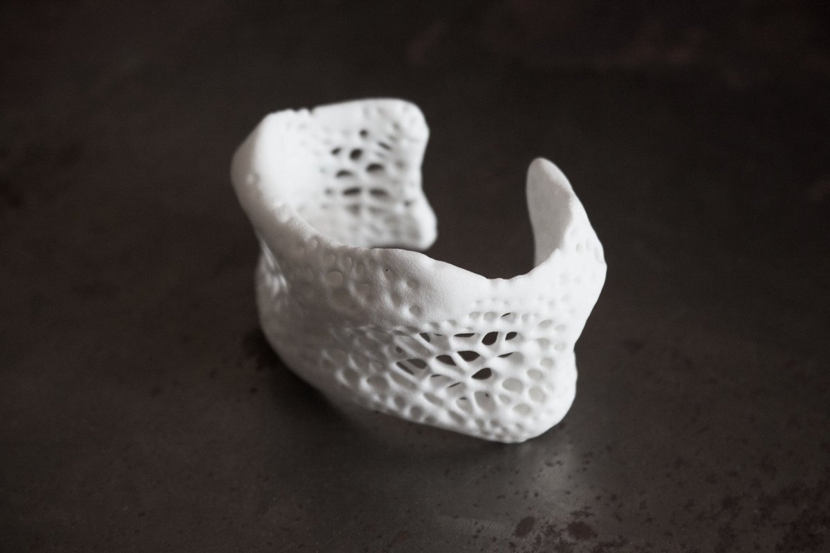 Carapace Open Bracelet white - goo.gl/I5wCE4  #fashion #style #design #carapace #3dprinting #form #bijoux