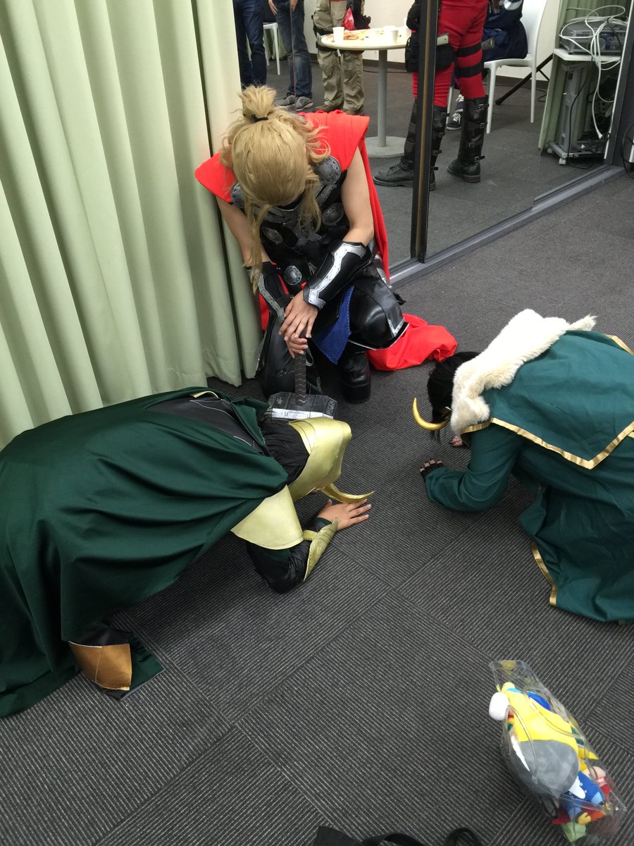 Kodama_sen's tweet photo. 兄上ごめんなさいからの鏡に映りこんでるデップーちゃんにご注目下さいwww #BCHCF2015 https://t.co/tmh6JOssR7