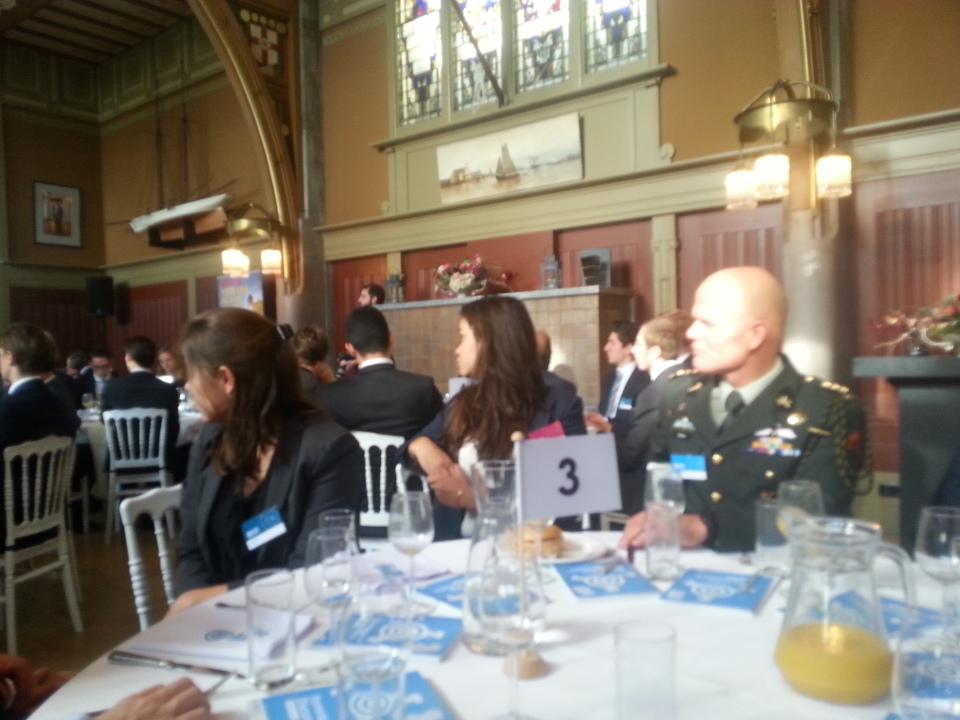 SteefvdVelde's tweet image. @Dickbenschop opening the Star Management Week Honorary Discussions at Societeit De Maas #SMW