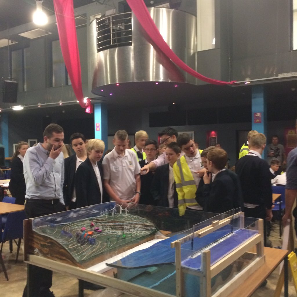 ICEWalesCymru's tweet photo. Pupils getting to grips with Coastal Engineering at @UniSouthWales for @Tomorrows_Eng https://t.co/DH4M7K1IbU
