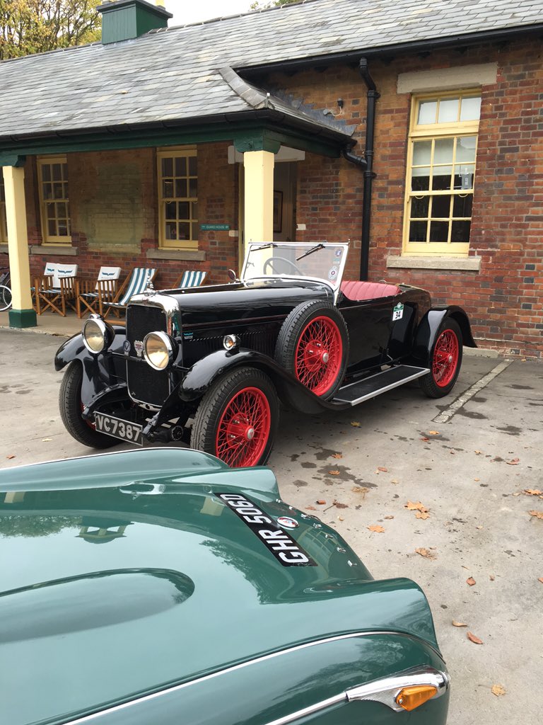 BulldogIV's tweet photo. Thank you @classperform, great to have the Alvis back on the road! @BicesterH @AlvisOwnerClubP @AlvisTeam https://t.co/D2JH26UoWv