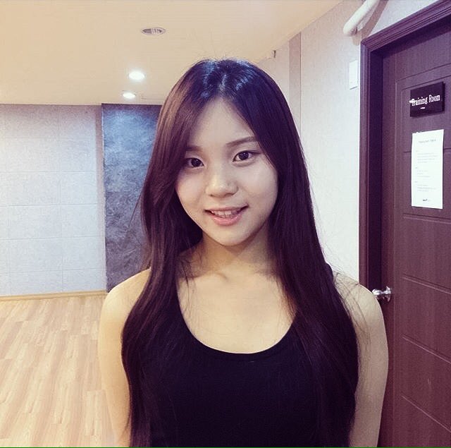 UMJIBABY_TH's tweet photo. Gfriend official อัพไอจีรูปน้องออมพรีเดบิวท์ค่ะ! รูปนี้ของวันที่ 10/06/2014 ค่ะ! https://t.co/K7Yr01uSyf