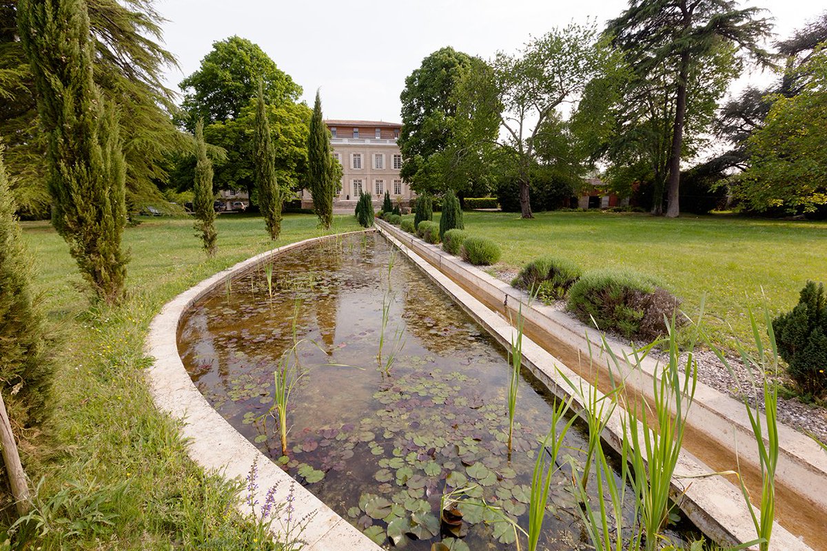 peachperfectwed's tweet photo. Excited to be planning a wedding at this stunning new location next year! #weddingsinfrance https://t.co/XsympkNMxp https://t.co/QeOJAnyjro
