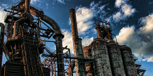 mitsmr's tweet photo. New research fundamentally challenges Clay Christensen's theory of disruptive innovation https://t.co/3P4KAprWmJ https://t.co/PyQgdkCkf4