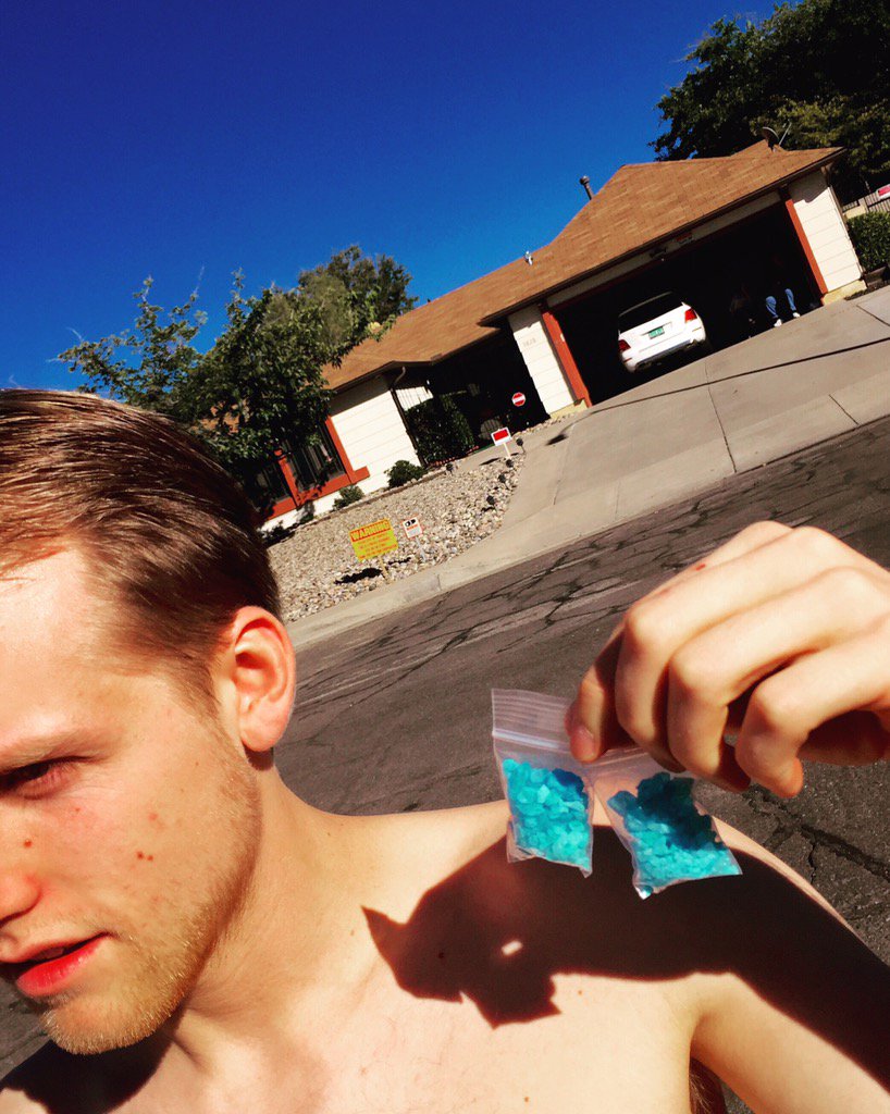 IrontomBand's tweet photo. SHIRTLESS TOUR - Episode vi: We Scored
#meth #walterwhiteshouse #breakingbad #SHIRTLESSTOUR #RUNtour2 @awolnation https://t.co/1izG4jBslz