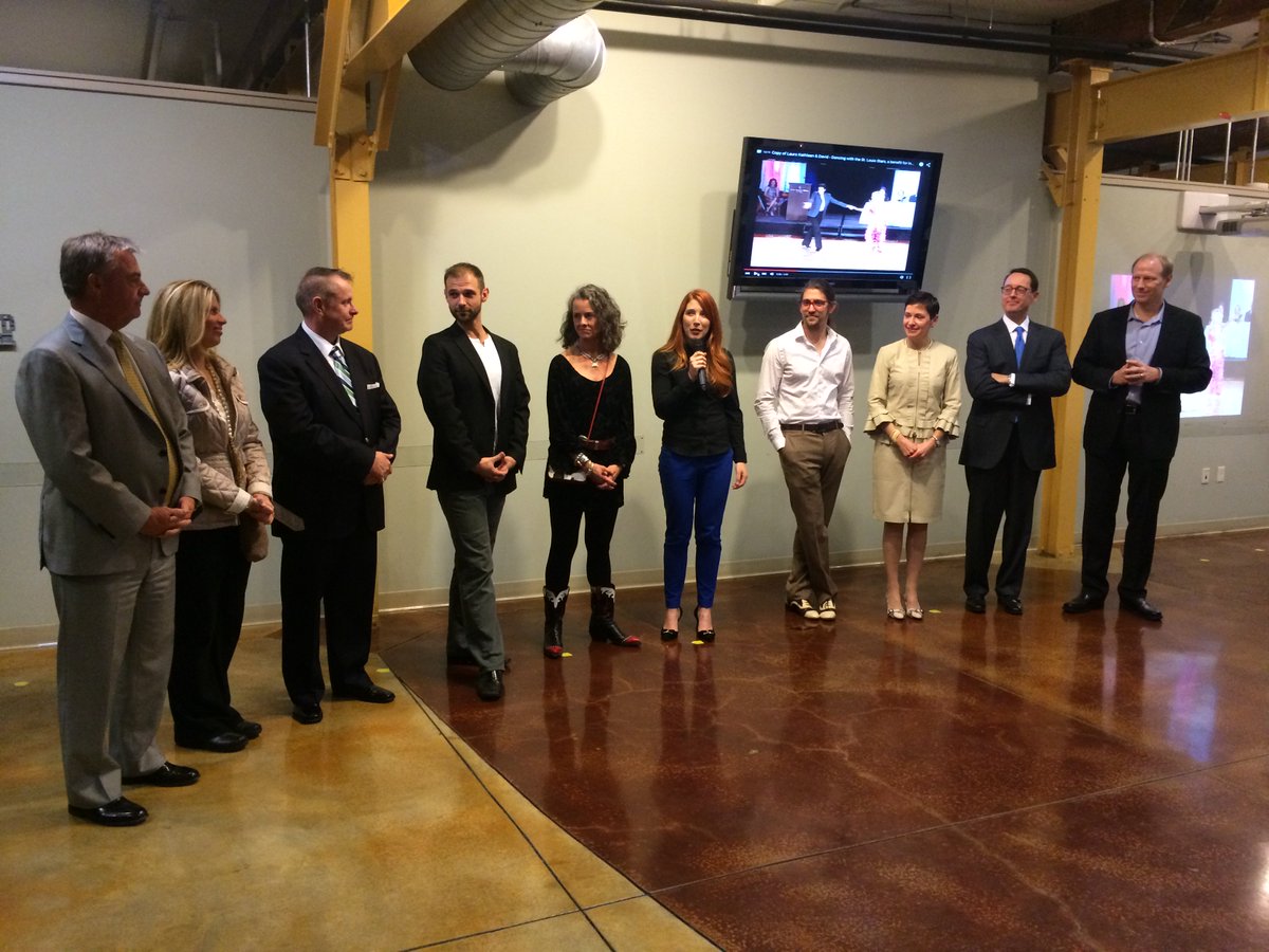 IndpndncCntr's tweet photo. #Dancing2016 crew @ Pre-Dancing Social @EdwardJones @monetagroup @ExpressScripts @scottrade https://t.co/3iJo5xRrqU https://t.co/klS27HIEZs